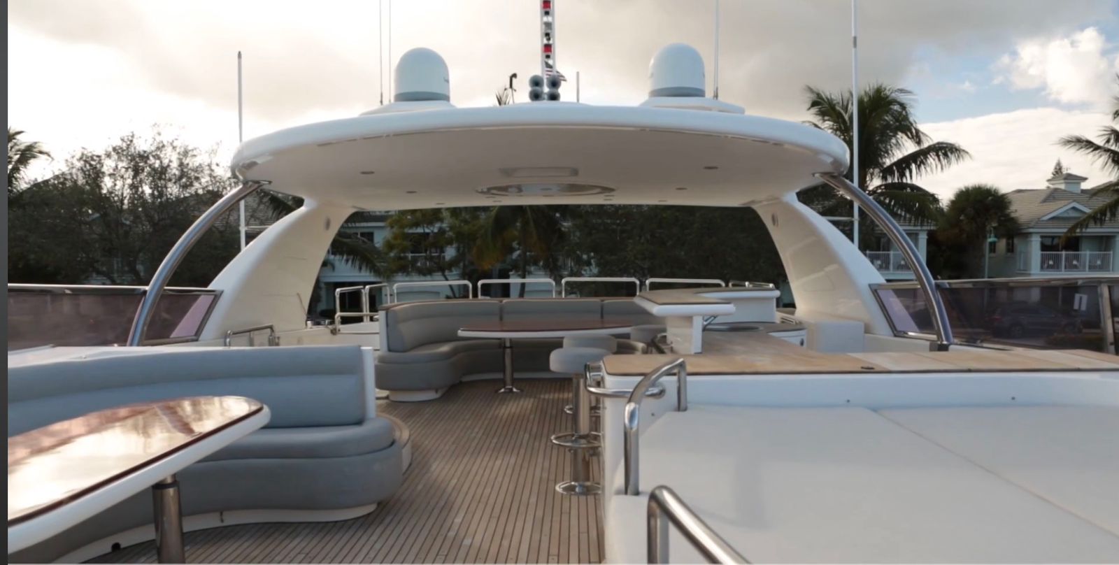 Flybridge Deck